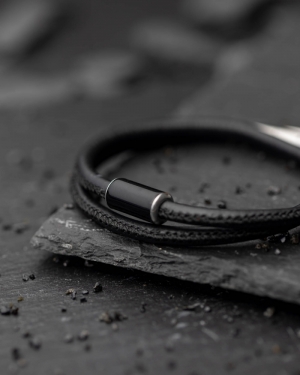 O11 Black