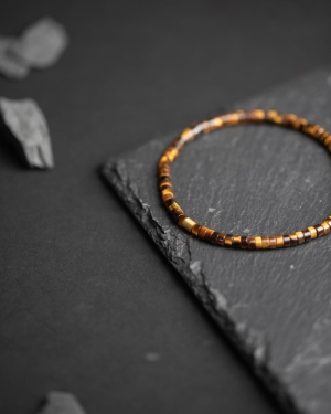  Tiger Eye